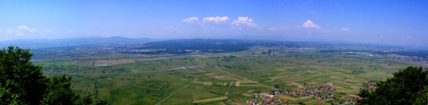 Zagorje, HRvatska - pogled sa Kamenitih svatova